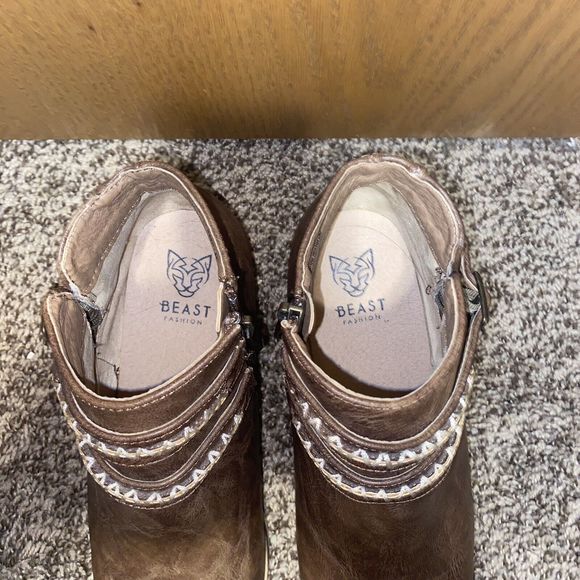 BEAST FASHION Buckle Zip Detail Women’s Ankle Boots, Size 8.5 - Picture 4 of 15